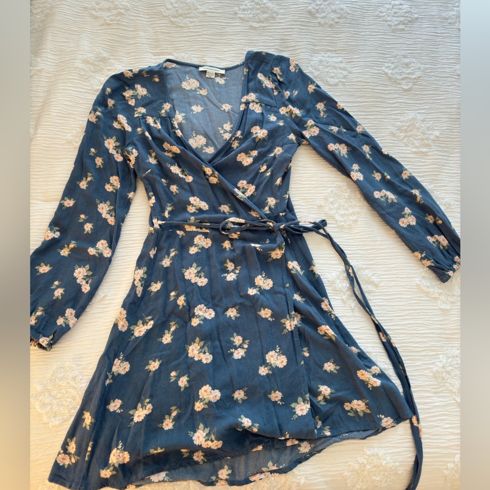 American eagle long sleeve floral wrap dress size XS